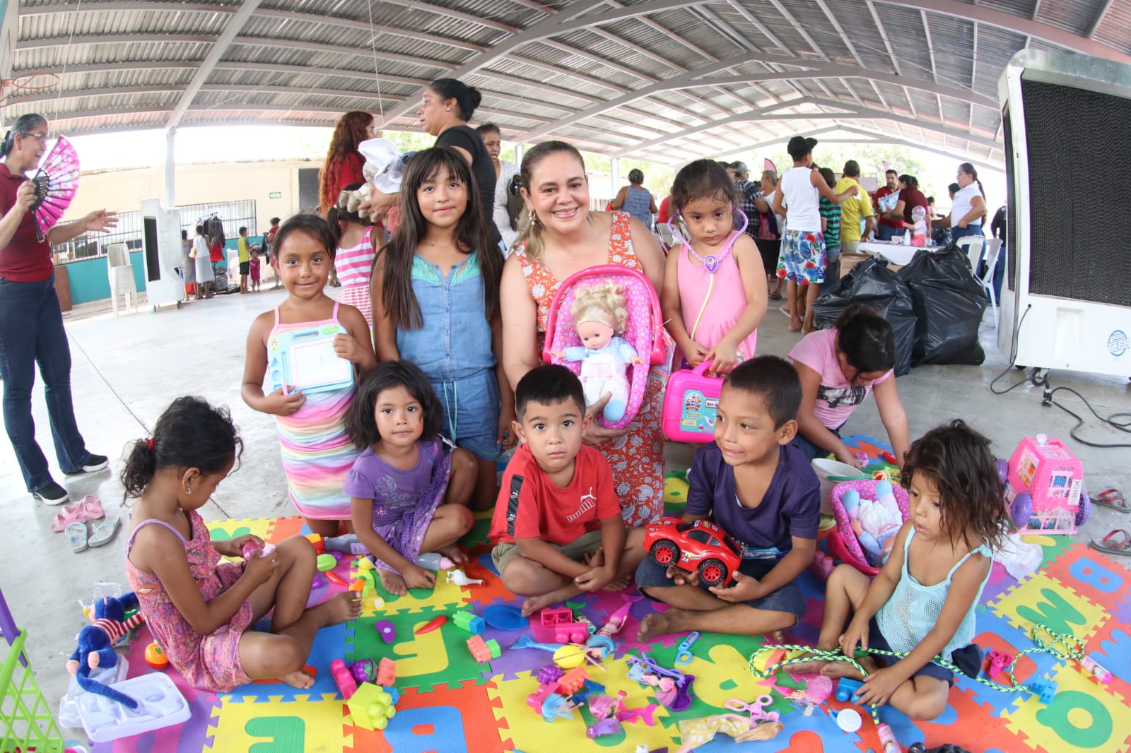 Realizan Gobierno Municipal y DIF Mazatlán Jornada de Servicios