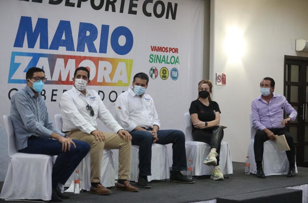 Mario Zamora encabeza encuentro con deportistas sinaloenses