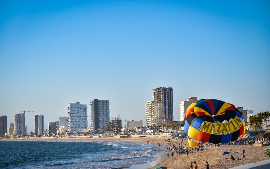 Proyectan medio millón de turistas en vacaciones de verano en Mazatlán