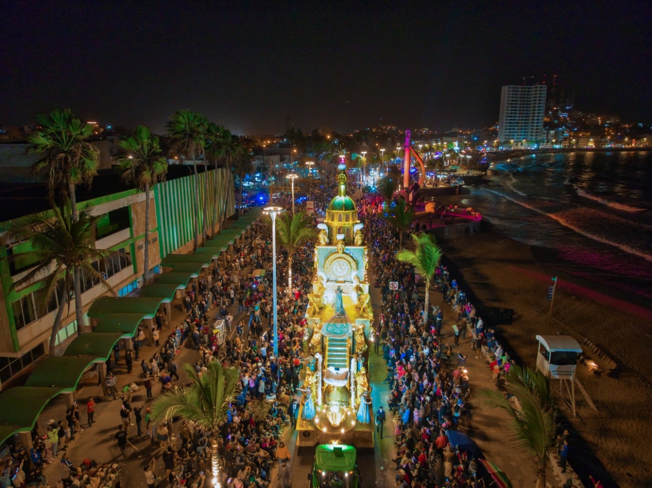 El Malec n De Mazatl n Se Llena De Alegr a Y Brillo En El Primer Desfile De Carnaval Mazatlan