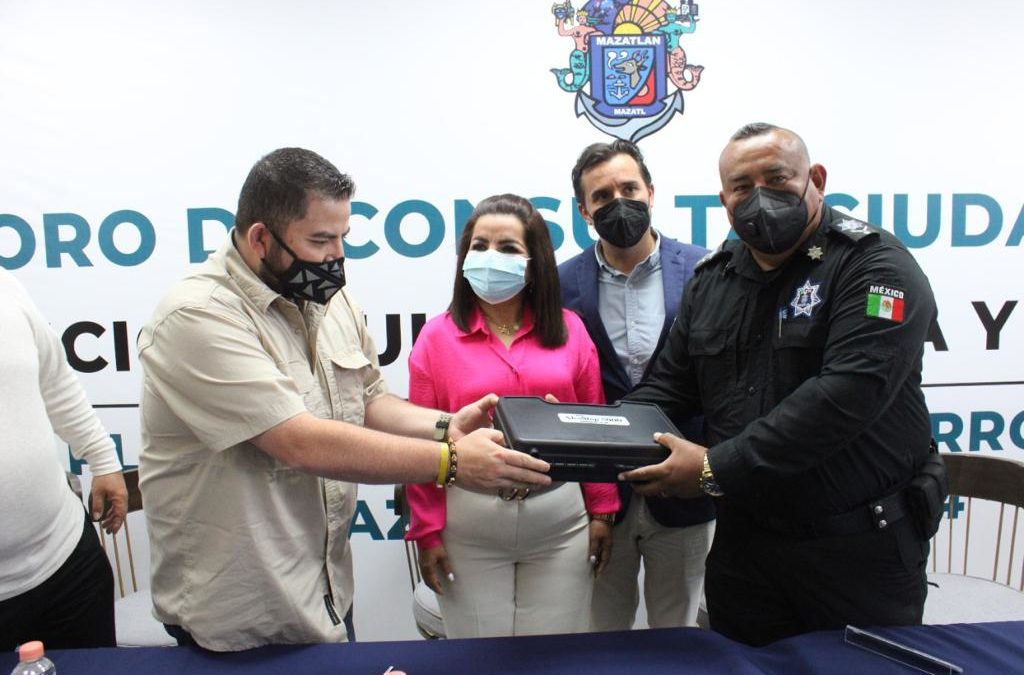 SSPYTM recibe donativo para reforzar el Alcoholímetro