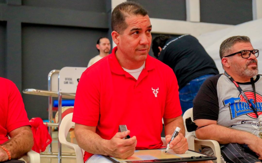 Freddy Cisneros se integra al equipo técnico de Venados Basketball