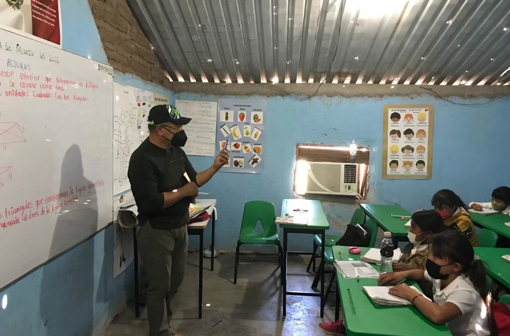 Niños Tarámaris de La Tuna de Abajo tendrán telesecundaria