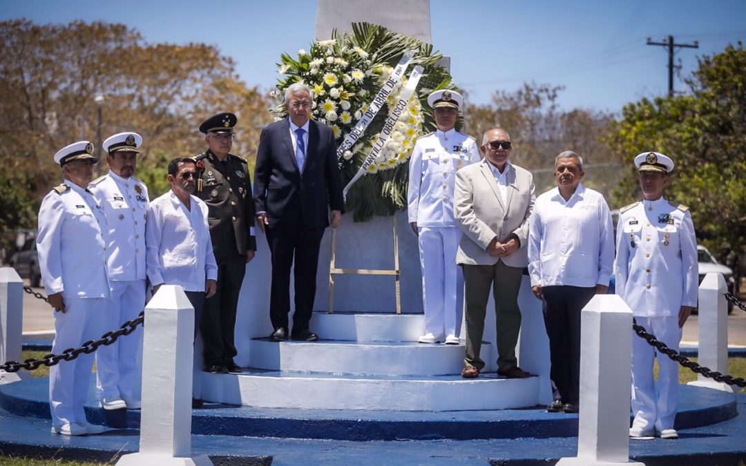 Rocha encabeza conmemoración de la Gesta Heroica de Veracruz