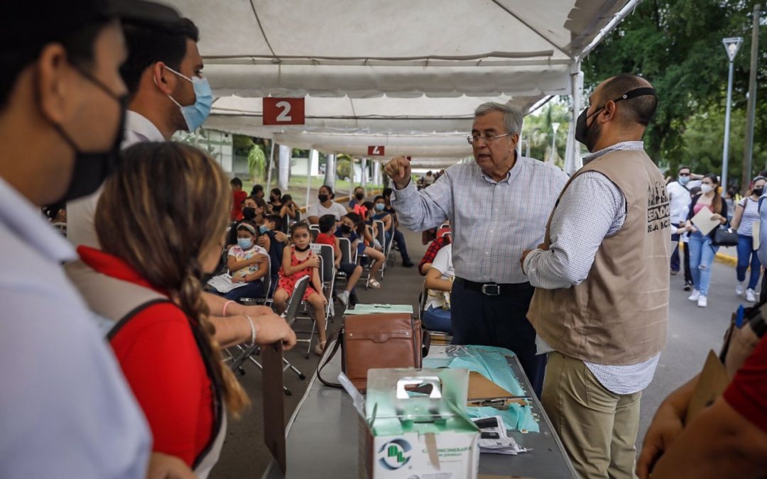 Rocha asiste a ceremonia de destrucción de armamento decomisado