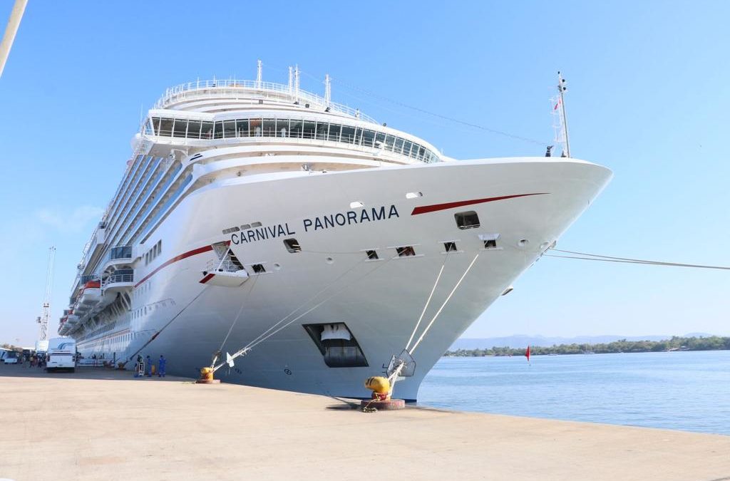 Continúa la llegada de cruceros a Mazatlán