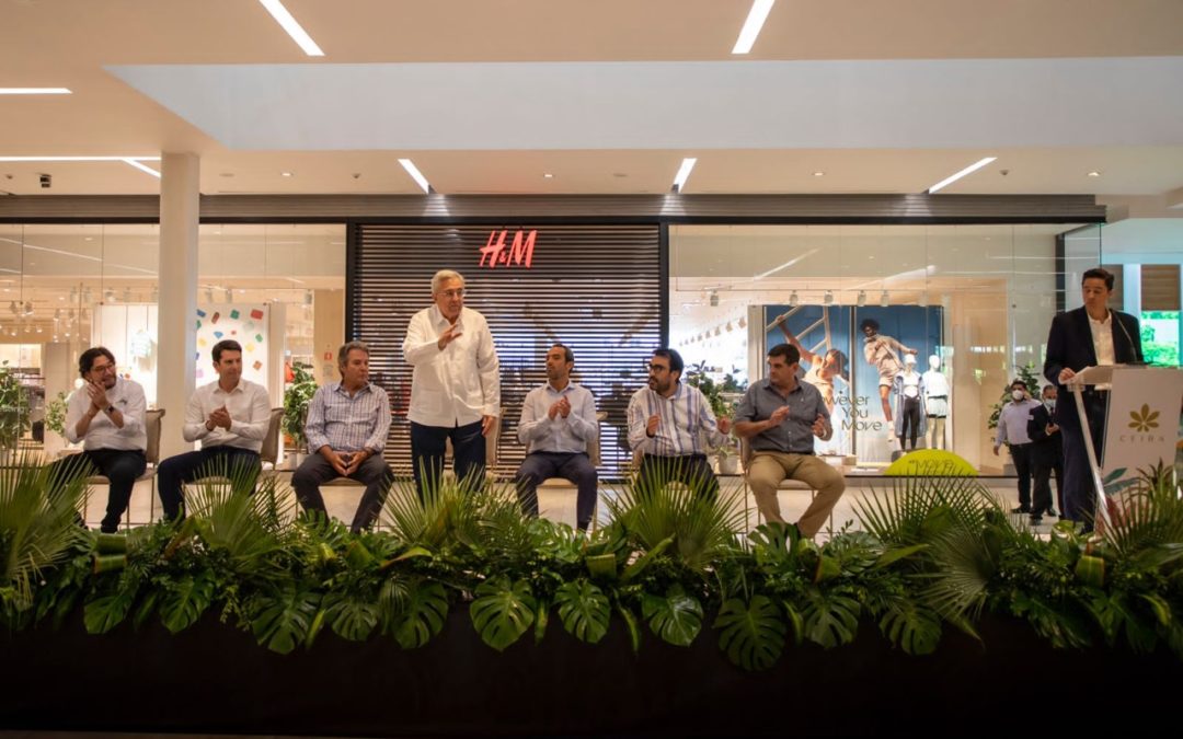 Gobernador Rocha atestigua apertura de Plaza Ceiba