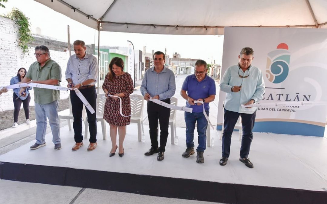 El Alcalde Édgar González entrega obras de pavimentación y rehabilitación en las colonias Libertad de Expresión y Sánchez Celis