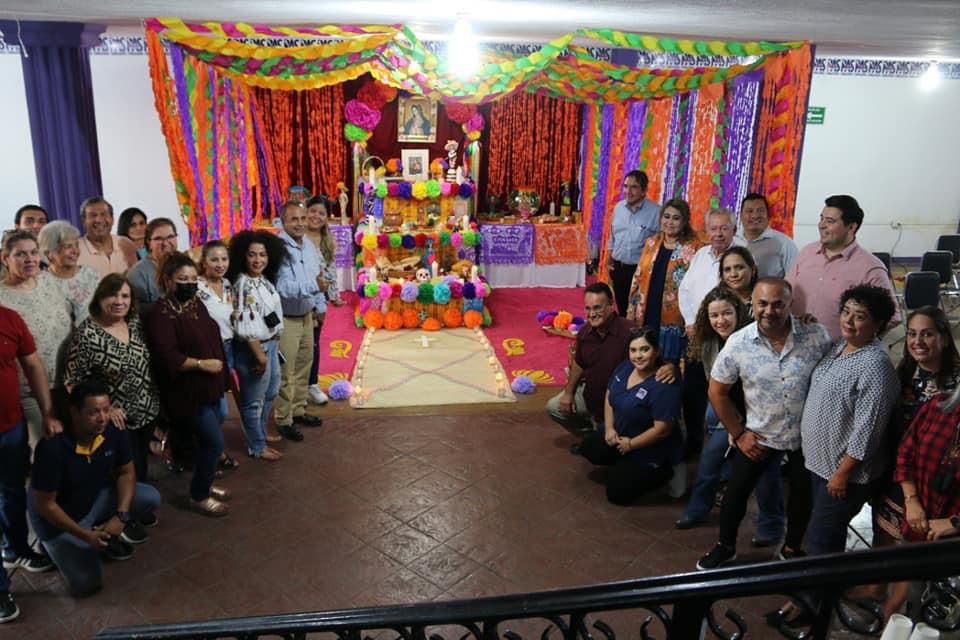 El PAS dedica altar de Muertos a la Dra. Arcelia de la Torre Barrón; escritora y literata que dejó un gran aporte a las mujeres PASistas.