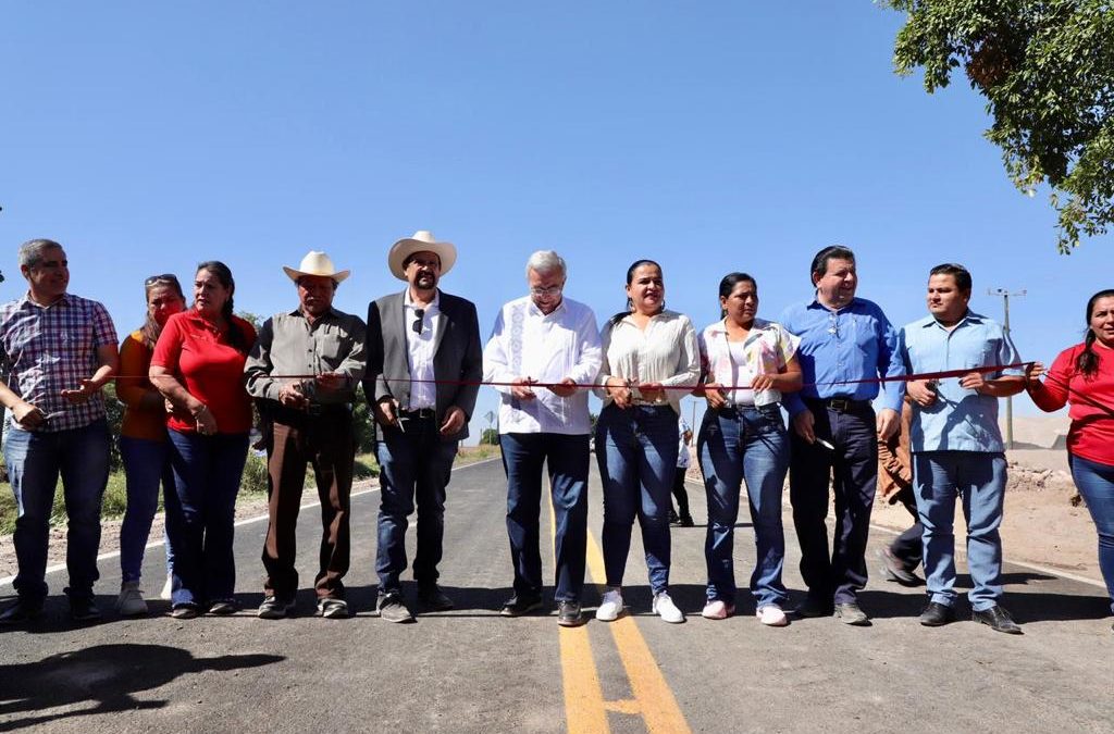 Rocha inaugura nuevas carreteras para el municipio de Navolato