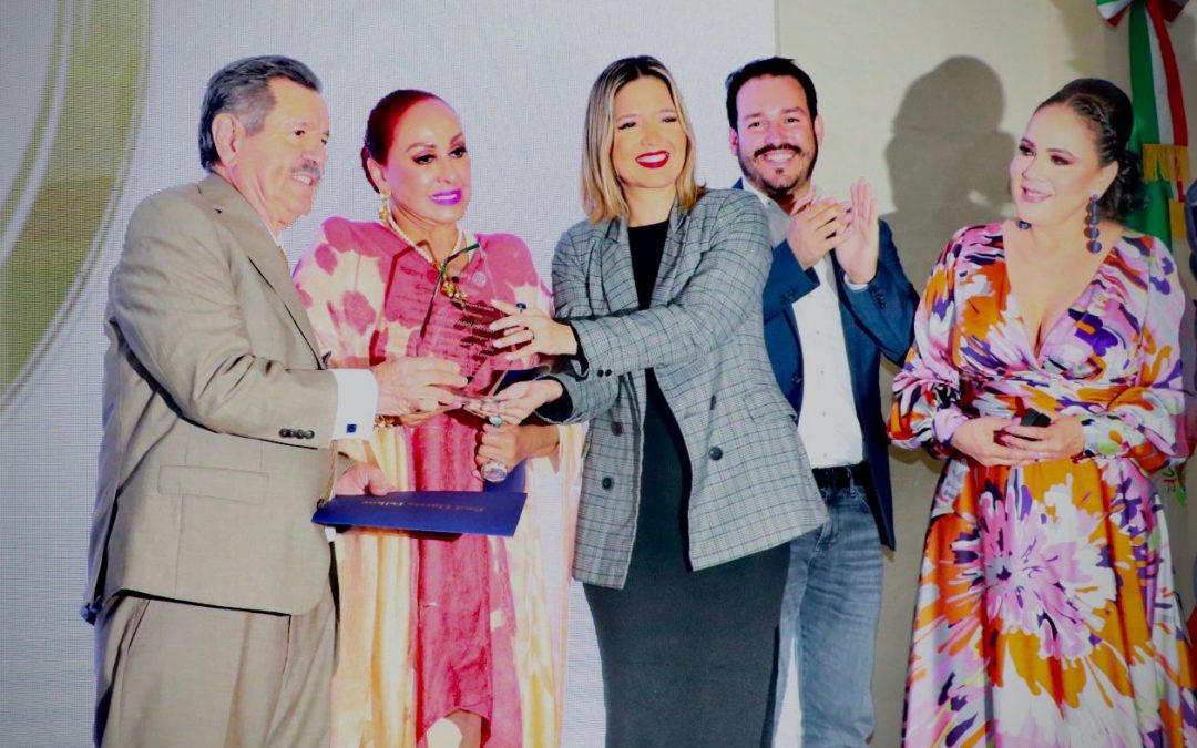 Olivia Vidaurri e Ignacio Osuna reciben el reconocimiento Ciudadano Ejemplar Imagina Rotary 2023