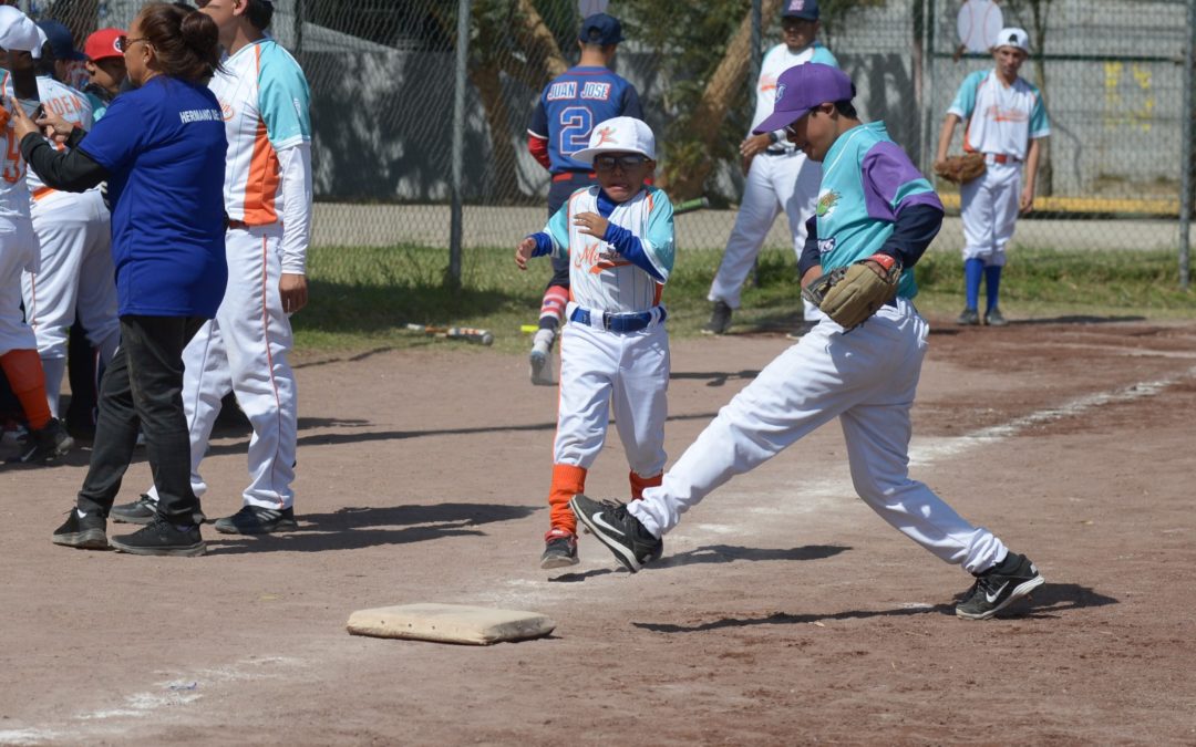 Equipo de beisbol adaptado Súper Héroes de Mazatlán participa en torneo en Zapopan