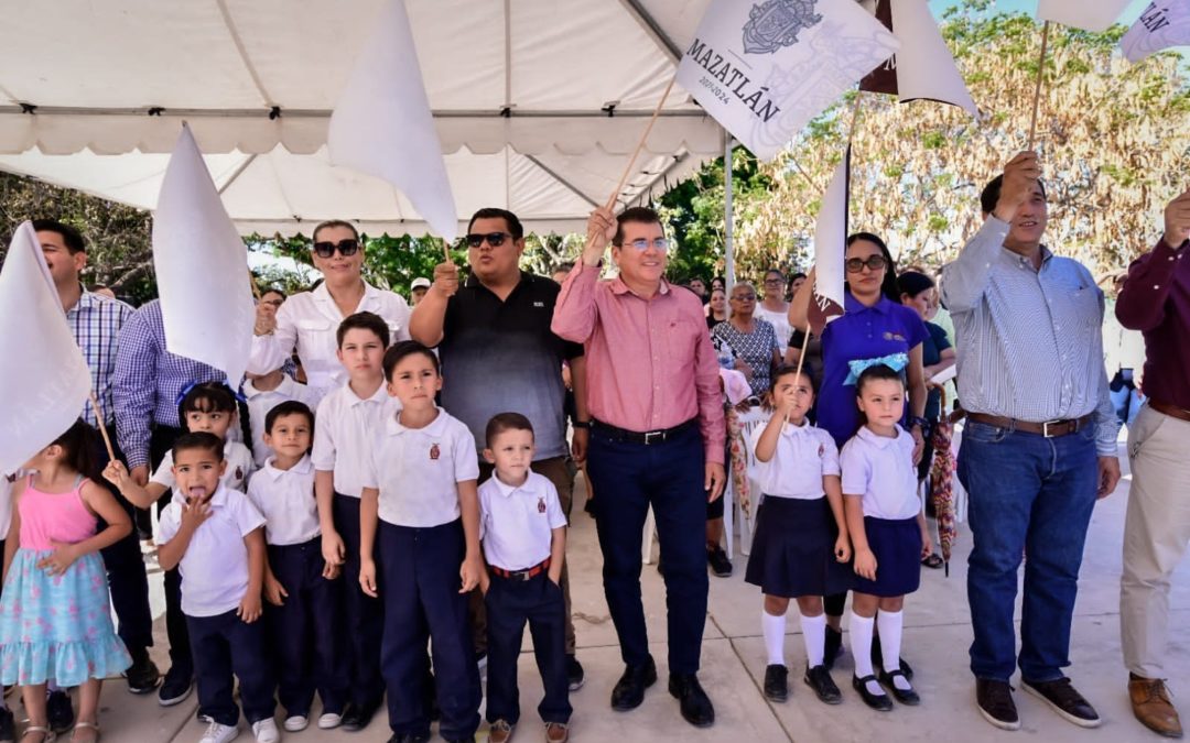 Alumnos del kínder de San Francisquito tendrán techumbre