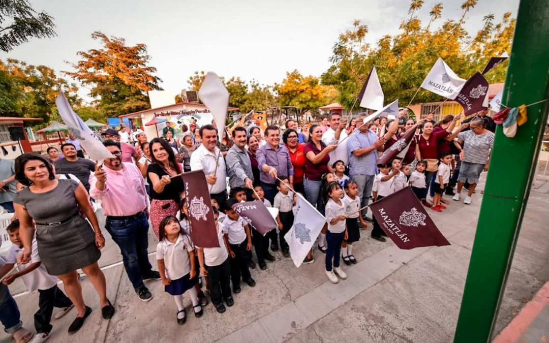 Gobierno de Mazatlán da banderazo a dos obras en la colonia Valles del Ejido