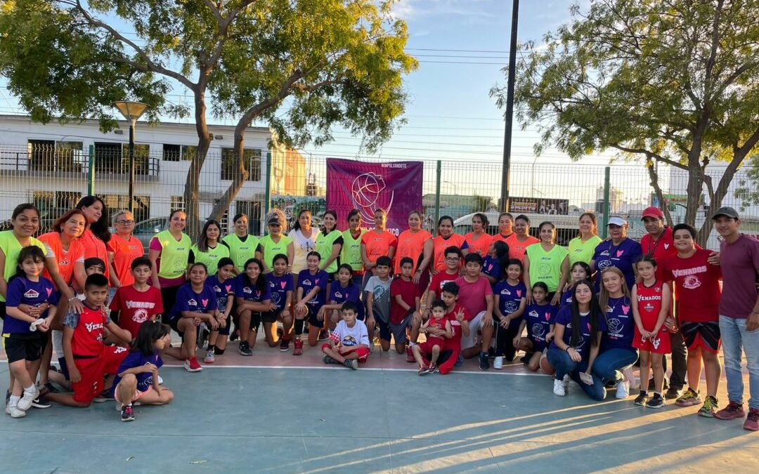 La Academia Venados Basketball-Pata Salada celebra a las mamás