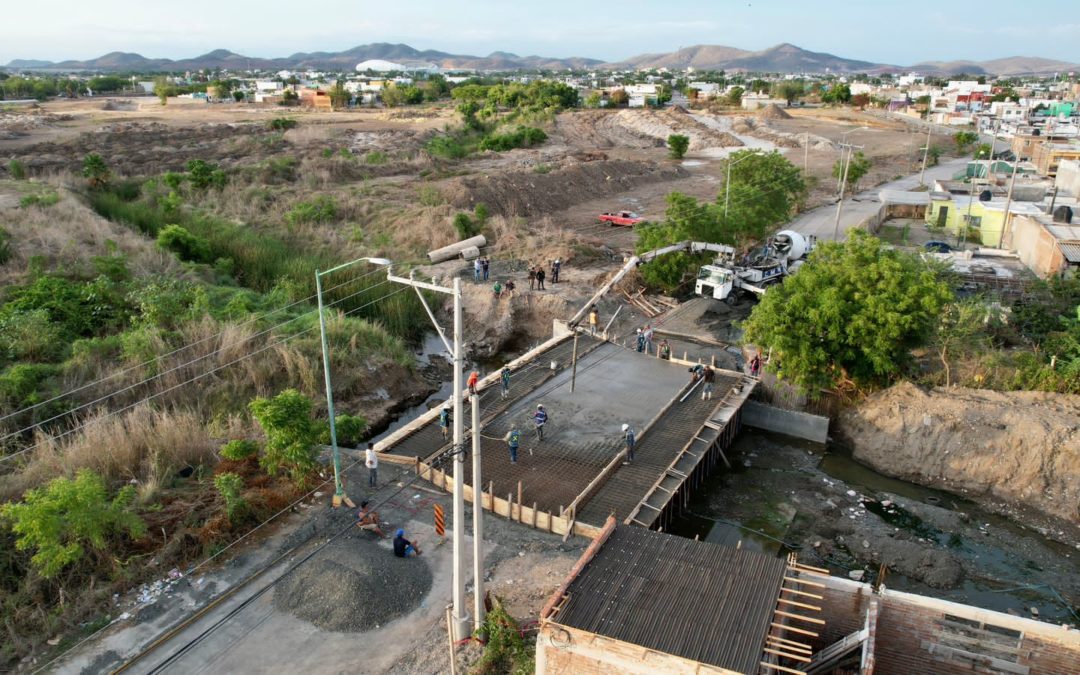 ¡Casi listo el puente vehicular de Ampliación Villa Verde!