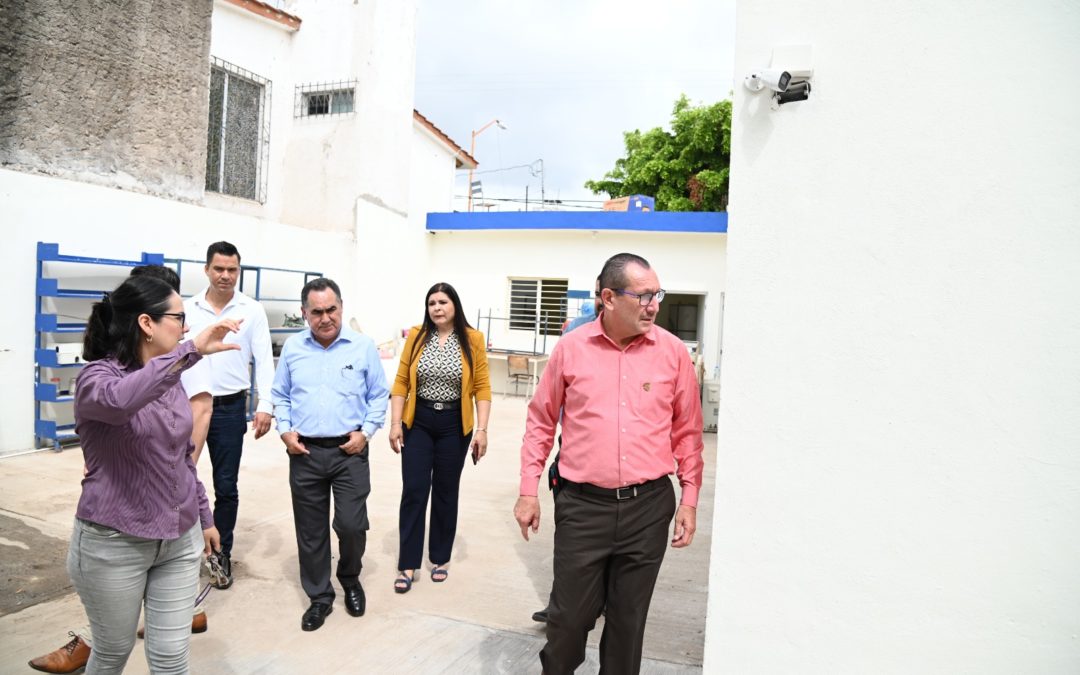 En el marco de la Nueva Universidad, Rector supervisa rehabilitación y mejora de espacios en las Casas del Estudiante de la UAS en Guasave