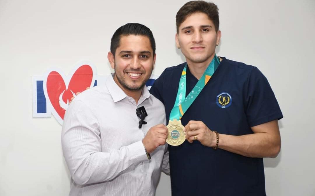 Marco Verde, boxeador y estudiante de la UAS obtiene medalla de oro en Juegos Panamericanos 2023