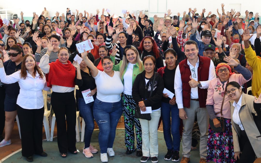 Entregan Gobierno Municipal y Sistema DIF Mazatlán recursos del Programa de Apoyo Económico a Madres Solteras y Personas Adultas Mayores