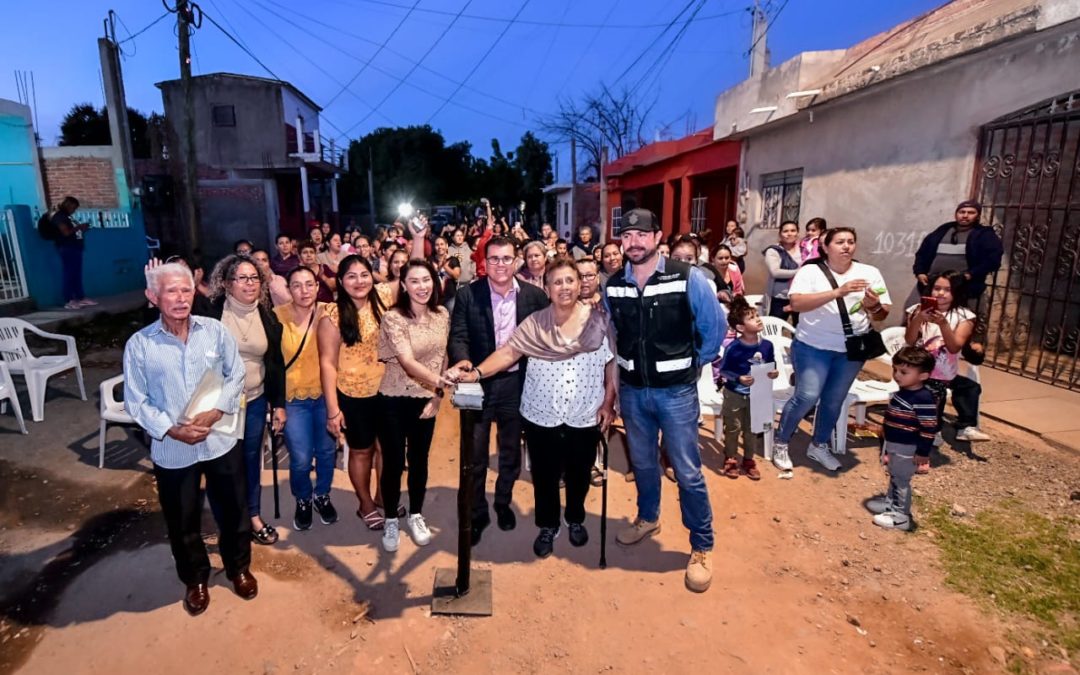 Instalan lámparas LED en las colonias Jesús Kumate y Buenos Aires