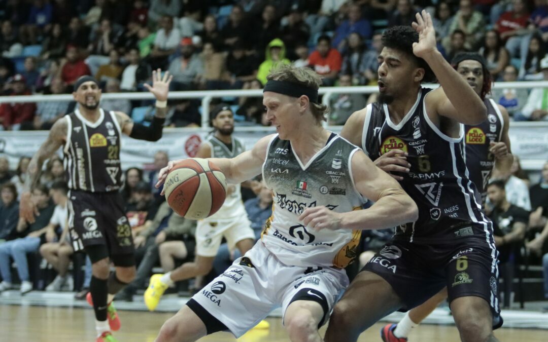 Venados Basketball brinda un juego espectacular y se queda con el triunfo ante Frayles