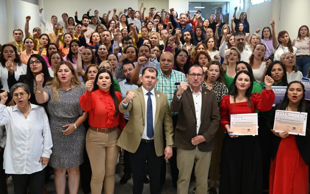 La UAS lleva a cabo la clausura de la Primera Etapa del Diplomado en Desarrollo Humano, con 213 trabajadores administrativos graduados