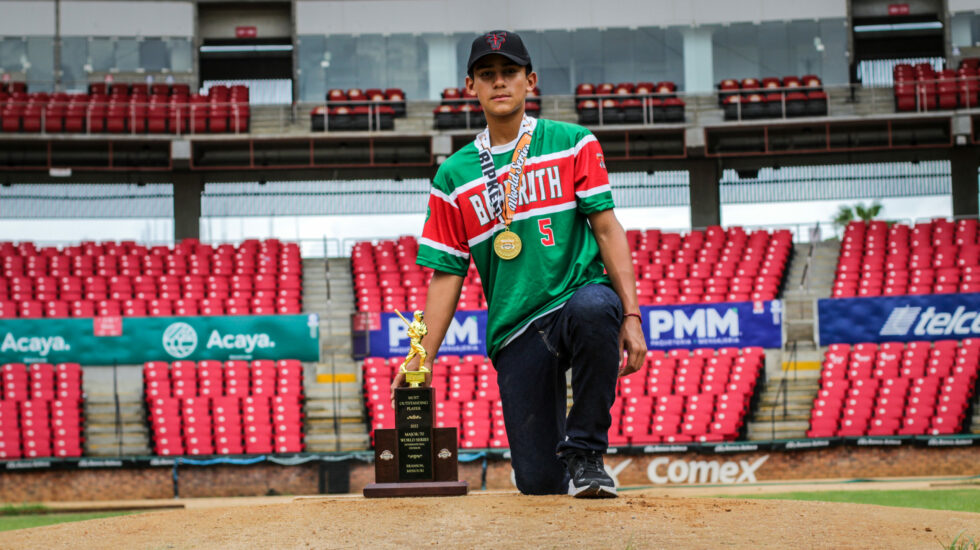 Venados de Mazatlán se nutre con el versátil Alex Tolosa, como su Primera Firma