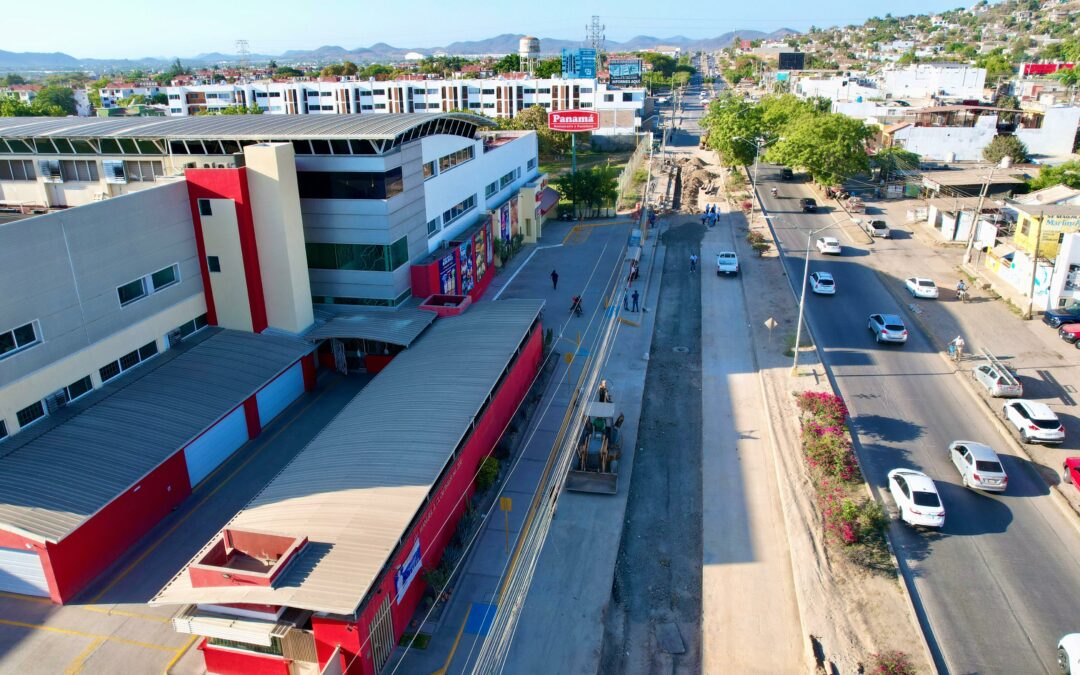 Se rehabilita infraestructura sanitaria en colectores Clouthier y Nishisawa