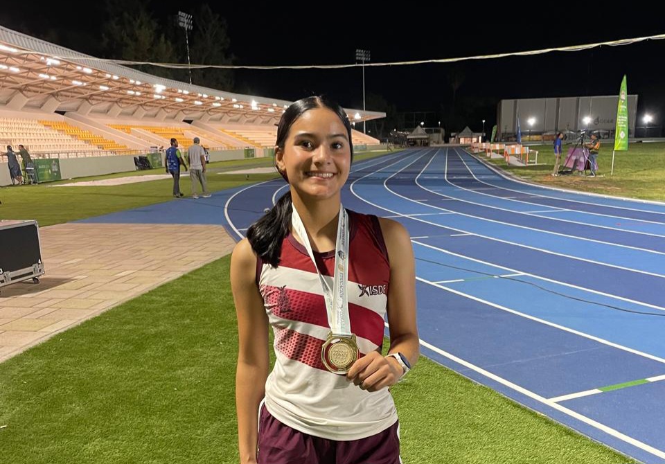 La velocista mazatleca Jenifer Tirado se cuelga la medalla de oro en la etapa Nacional de los Juegos Conade 2024