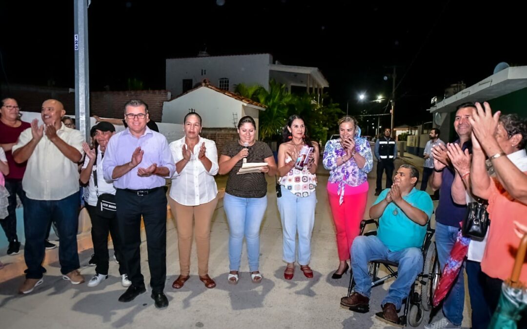 Radiante luce la comunidad de El Bajío con nuevo alumbrado público