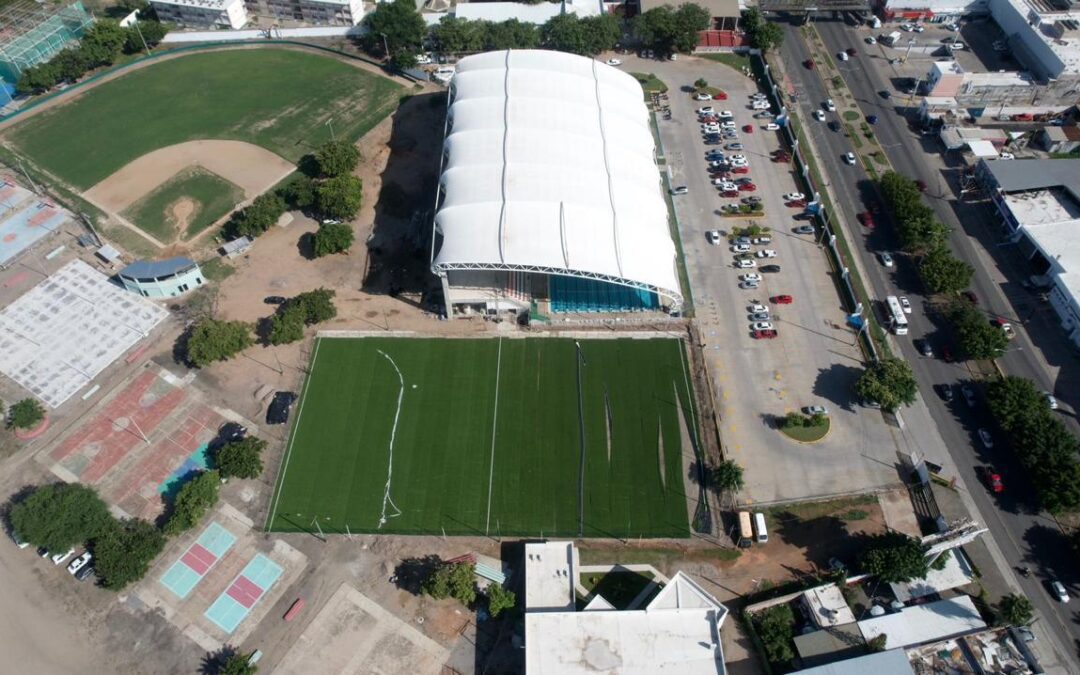 Supervisa el Alcalde Édgar González, rehabilitación de la Unidad Deportiva Sahop