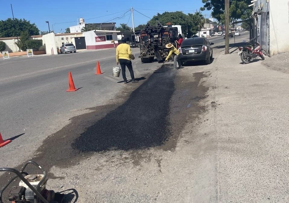 Gobierno del Estado inició con la rehabilitación de calles de Eldorado: SOP