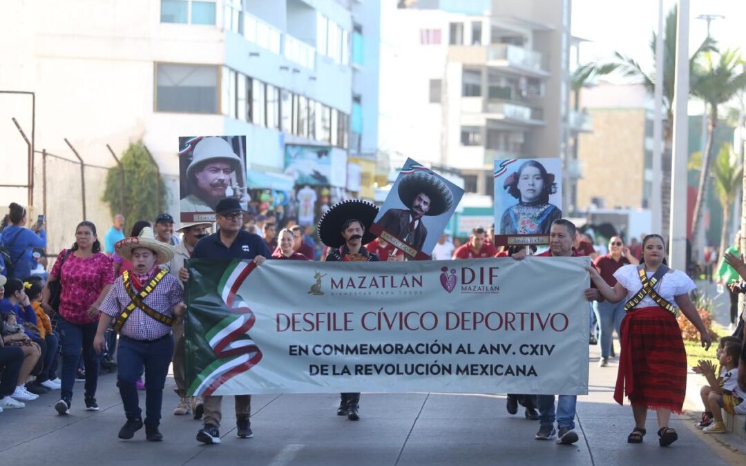 Se llena el malecón de Mazatlán del colorido desfile del 114 Aniversario de la Revolución Mexicana