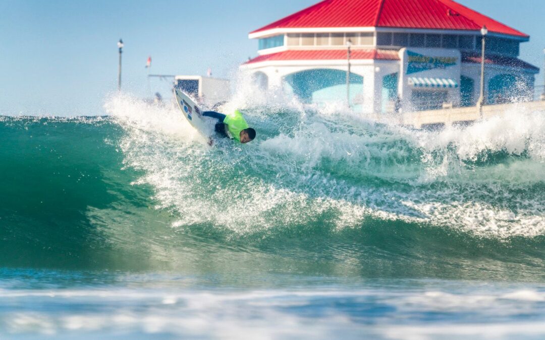 Martín ‘Shutama’ Díaz va por su pase a la semifinal del noveno Campeonato Mundial de Para Surfing