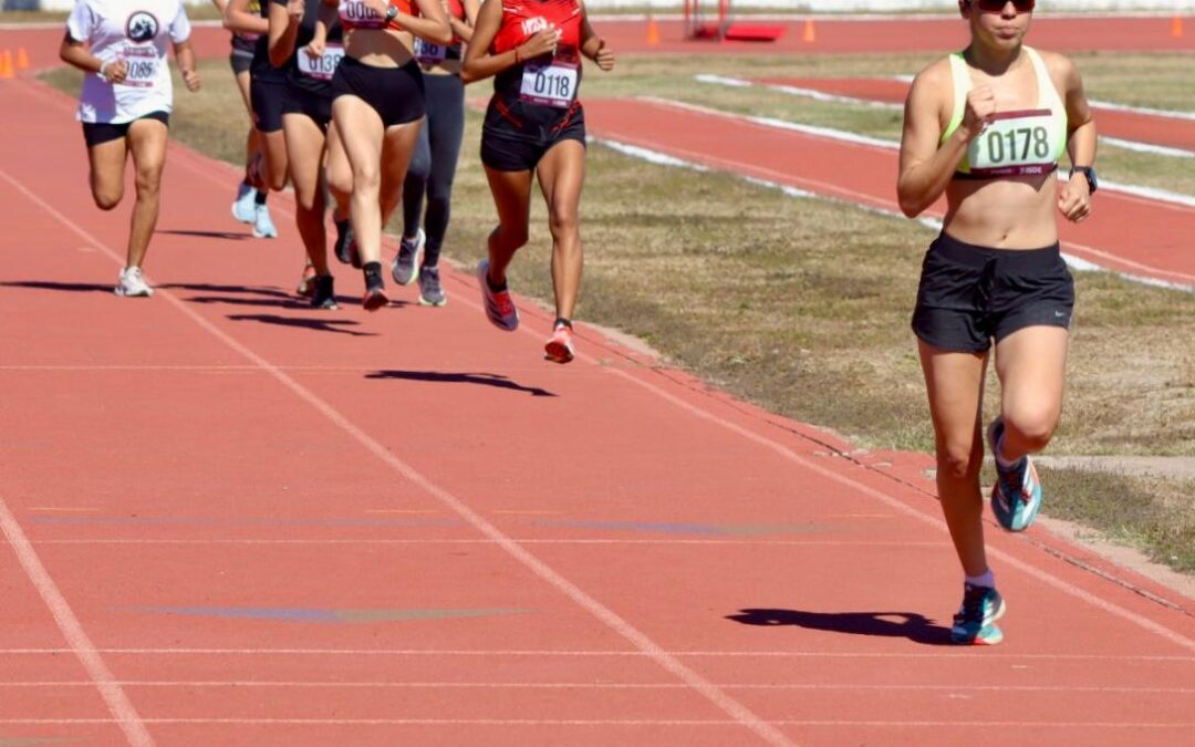 Corren mazatlecos en busca del boleto a la etapa estatal de los Juegos Nacionales Conade, en la disciplina de atletismo