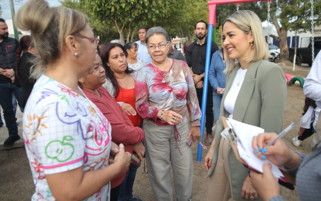 Estrella Palacios hace felices a niños de Villa Florida con nuevo parque recreativo